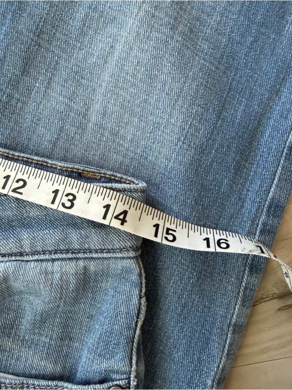 Calvin Klein Jeans Boyfriend Fit Light Wash Relaxed Denim Jeans Women’s Size 6 - Picture 9 of 9